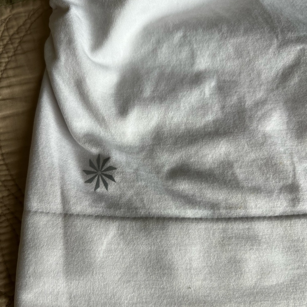 Athleta top medium - Picture 5 of 8